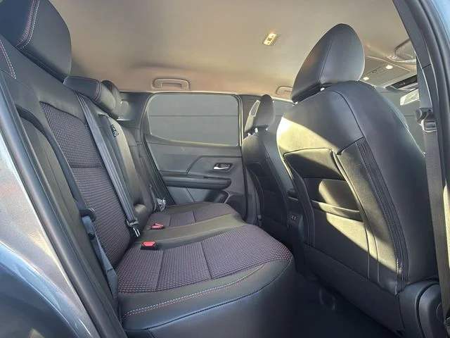 New 2026 Gun Metallic / Scarlet Ember Tintcoat Two-tone Nissan SR image 12