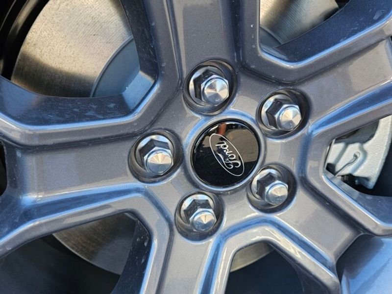 2025 Ford Maverick XLT - Photo 19
