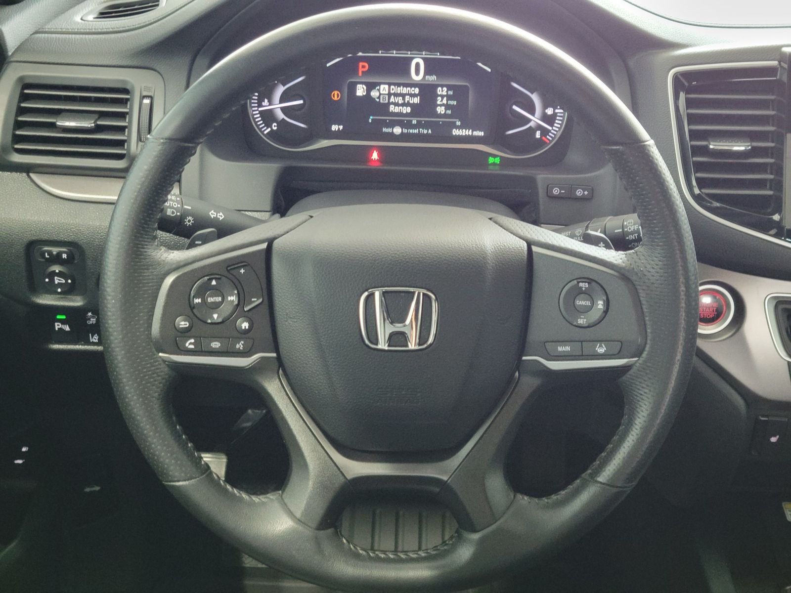 Used 2023 Black Honda EX-L image 29
