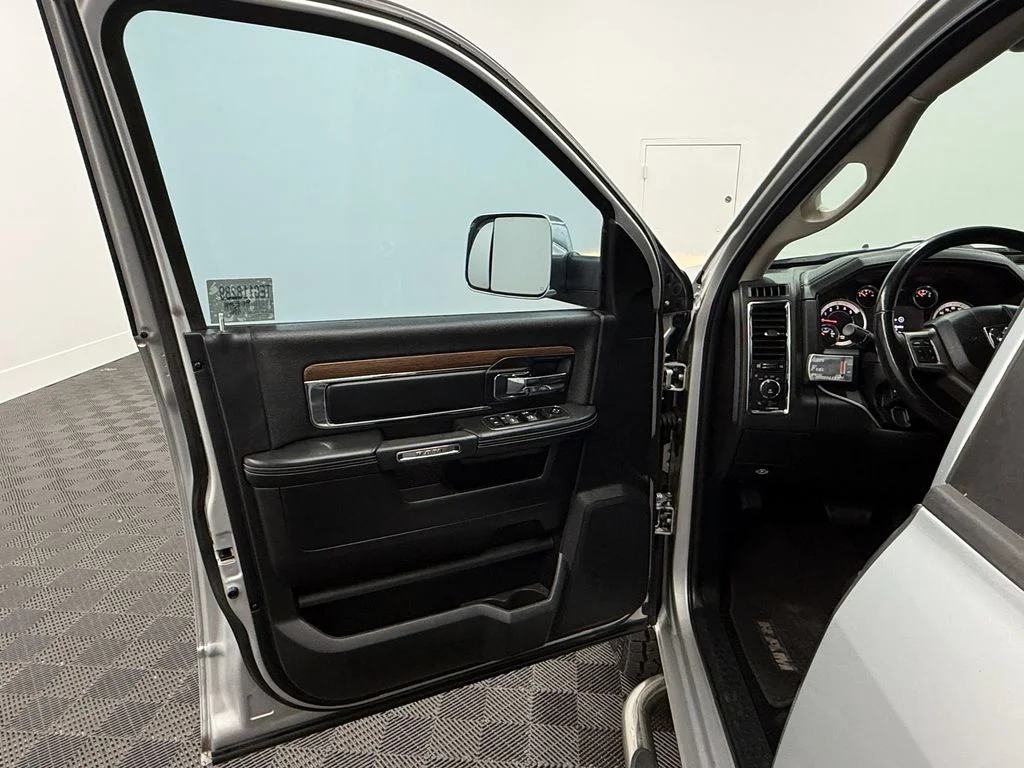 Used 2014 Sil/Silver Ram Laramie image 14