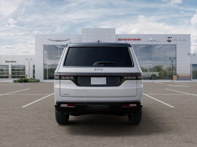 New 2026 Bright White Clear-Coat Exterior Paint Jeep Summit Reserve 4x4 image 33