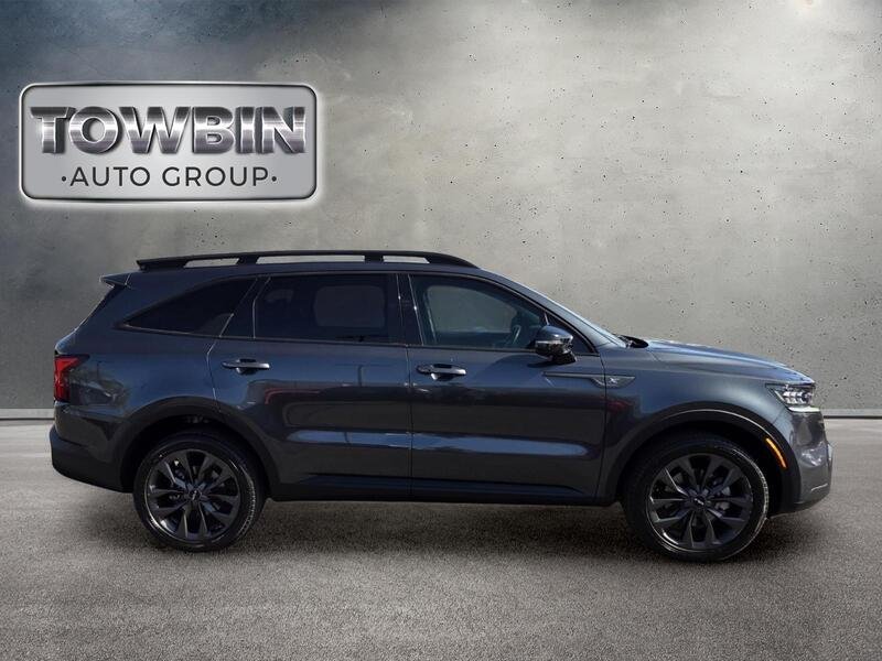 Used 2023 Gray Kia X-Line SX Prestige image 3
