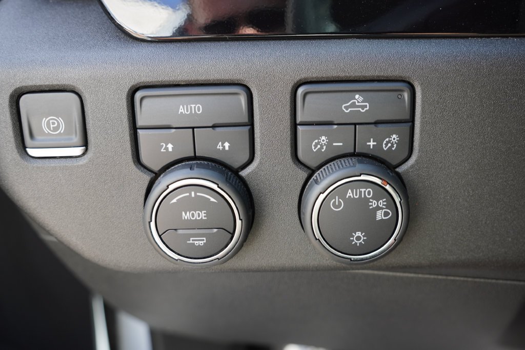 2023 Chevrolet Silverado 1500 LT - Photo 23