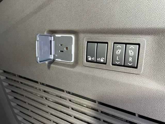 2026 GMC Yukon XL Elevation - Photo 44