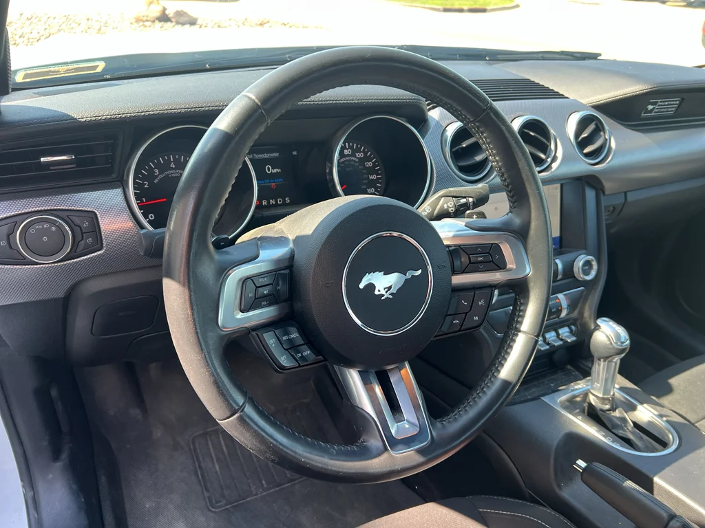Used 2020 Oxford White Ford GT image 12