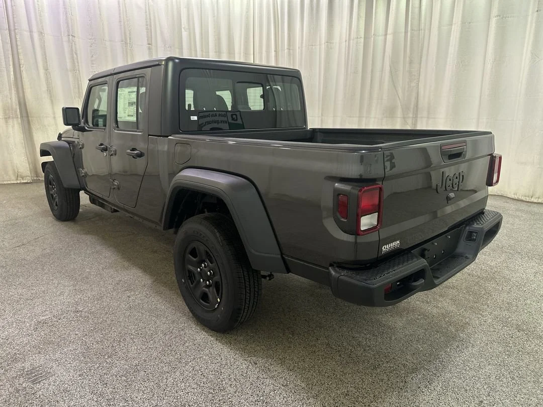 2026 Jeep Gladiator Sport - Photo 9