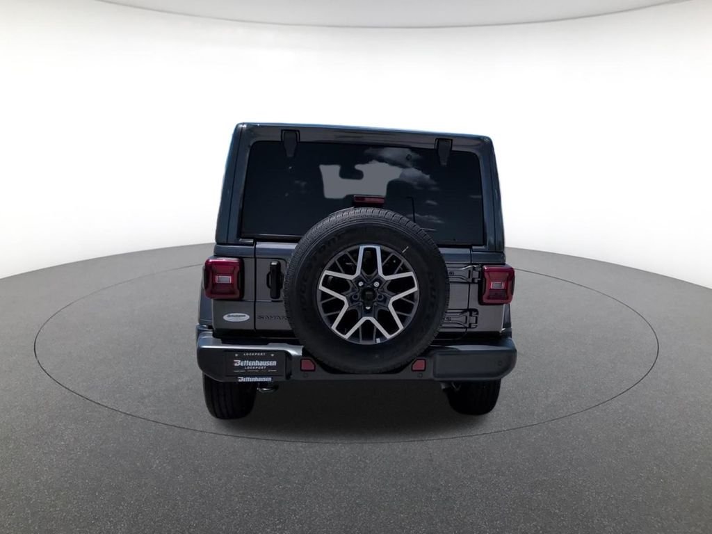 New 2025 Granite Crystal Metallic Clear-Coat Exterior Paint Jeep Sahara image 9