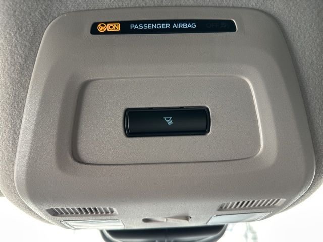 New 2026 Oxford White Ford Cargo Van image 33