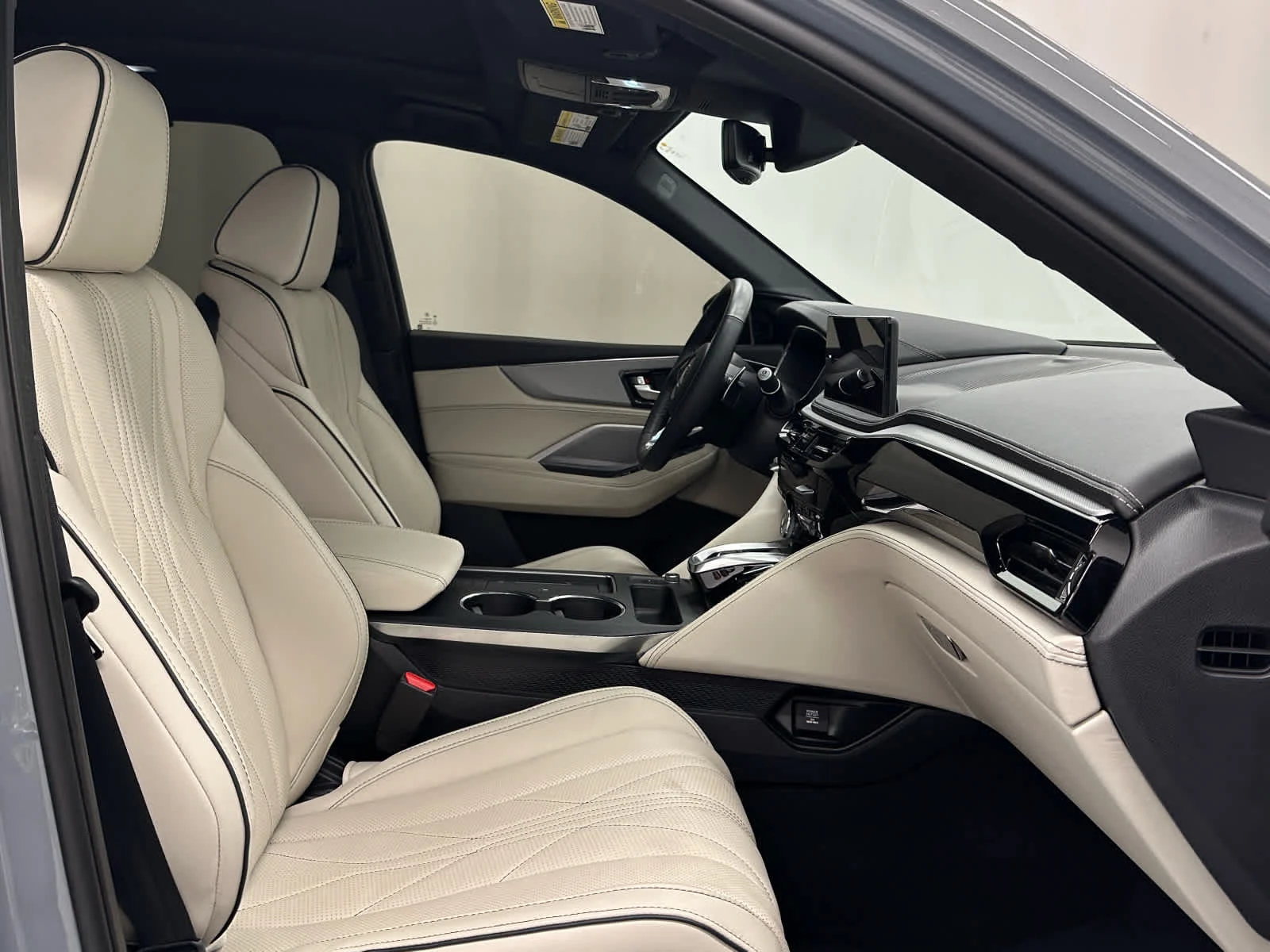 Used 2025 Urban Gray Pearl Acura w/A-Spec Advance Package image 19