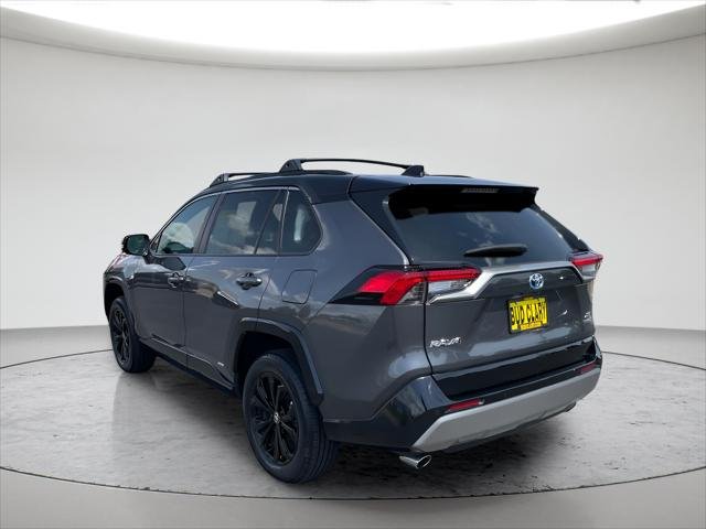Certified Used 2024 MID BLCK/MAG GRAY Toyota  image 5