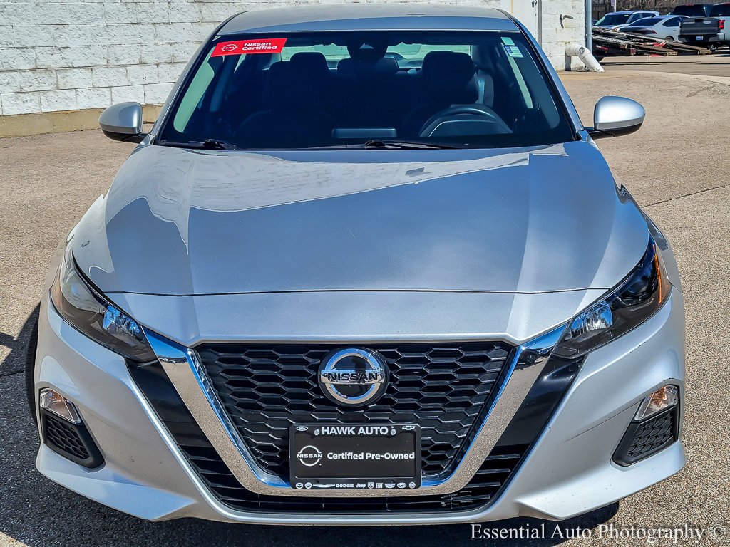 Certified Used 2022 Brilliant Silver Metallic Nissan 2.5 S image 4