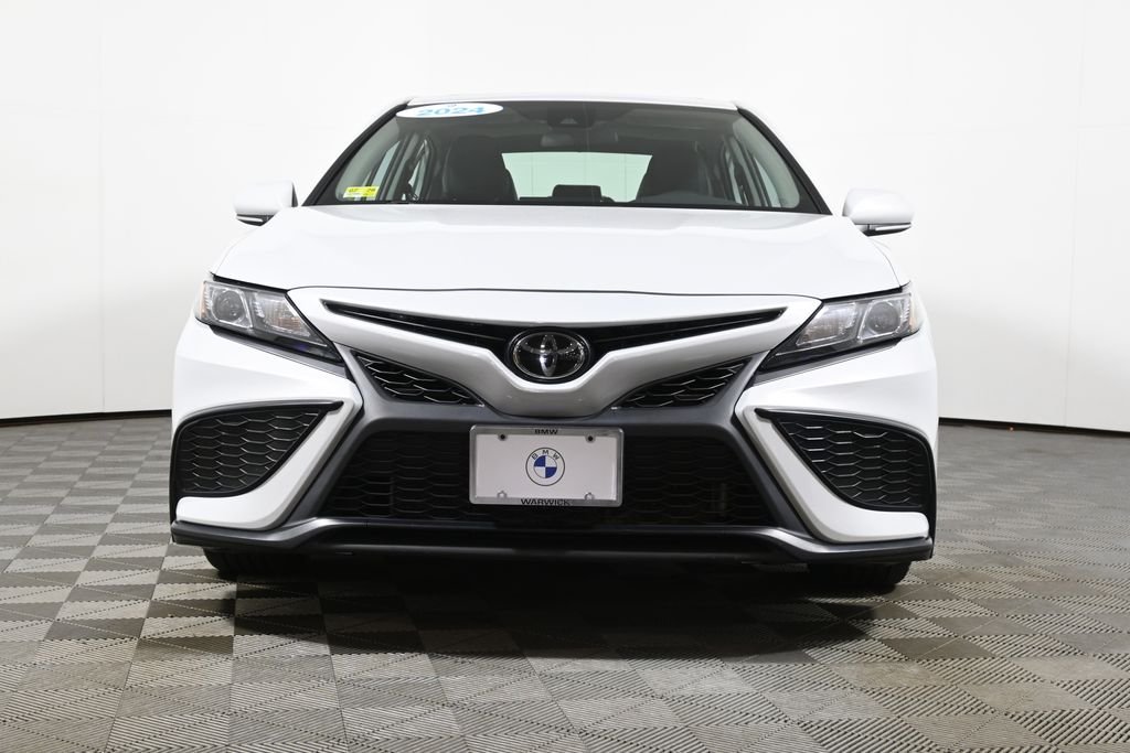 Used 2024 White Toyota SE image 10