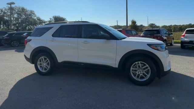 New 2026 Star White Metallic Tri-Coat Ford Active image 95