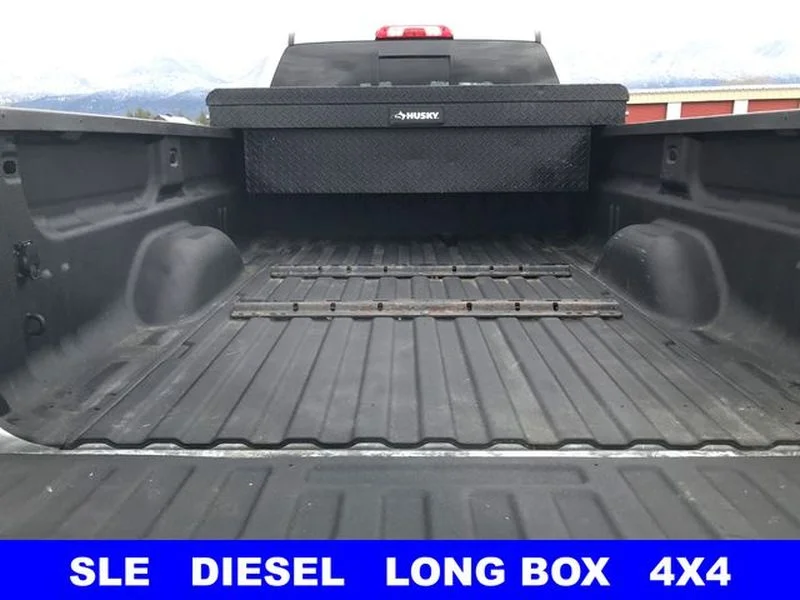 Used 2017 Quicksilver Metallic GMC SLE image 20