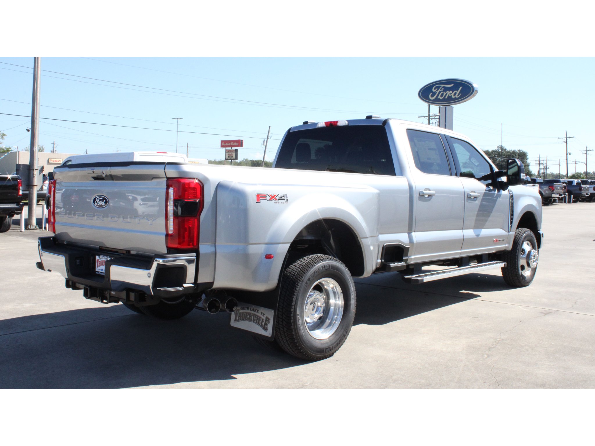 New 2027 Iconic Silver Metallic Ford LARIAT image 23