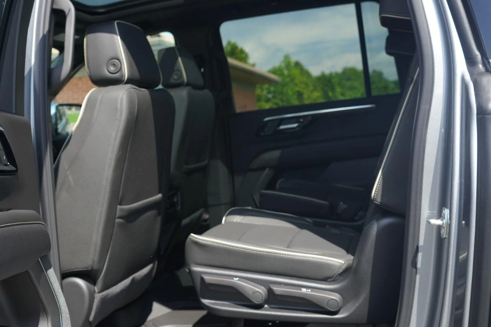 New 2026 Sterling Gray Metallic Chevrolet Premier image 27