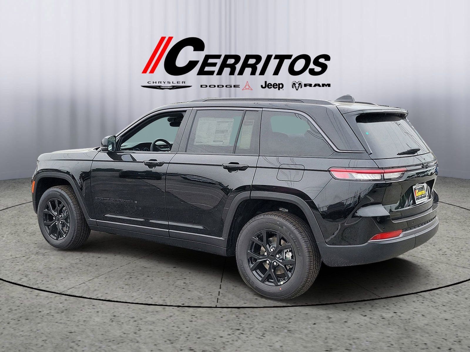 New 2026 Diamond Black Crystal Pearl-Coat Exterior Paint Jeep Altitude image 2