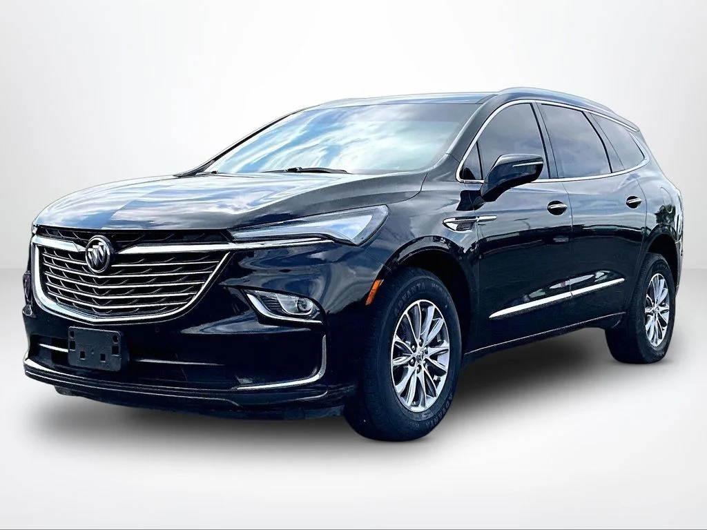 Used 2023 Black Buick Essence image 35