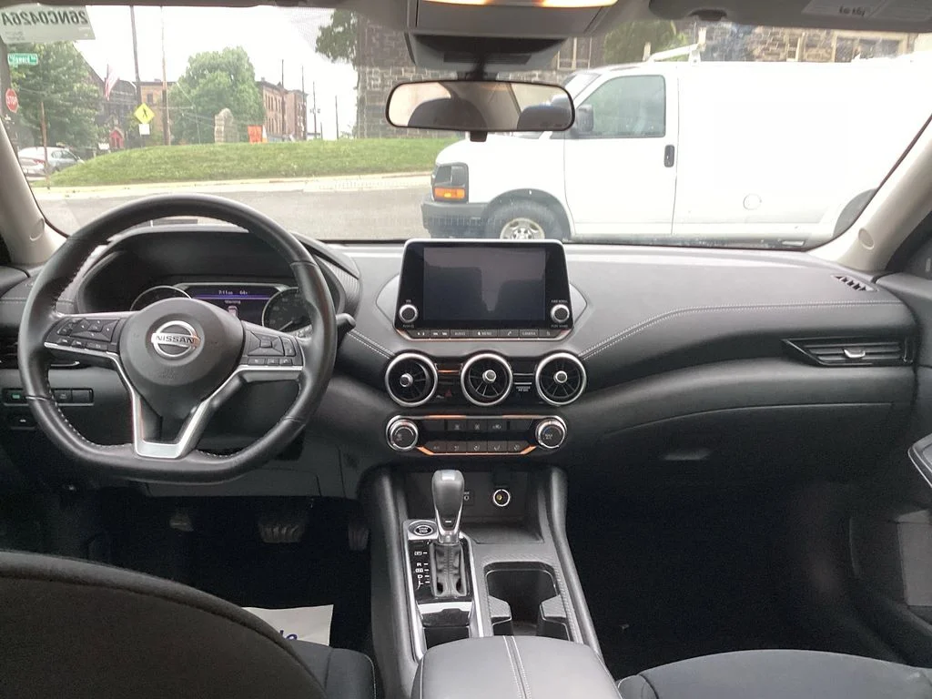 Used 2022 Gray Nissan SV image 30