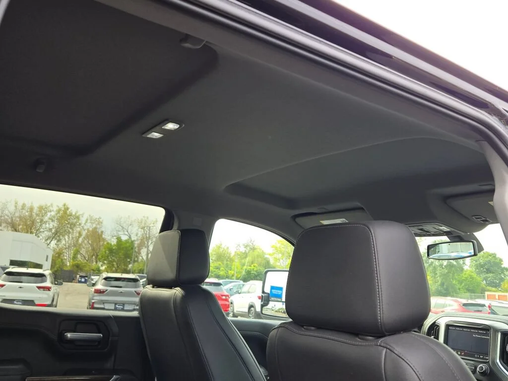 Used 2021 Black Chevrolet LT image 7