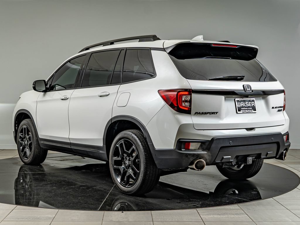 Used 2024 Platinum White Pearl Honda Black Edition image 7