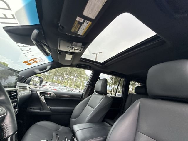 Certified Used 2022 White Lexus 460 image 22