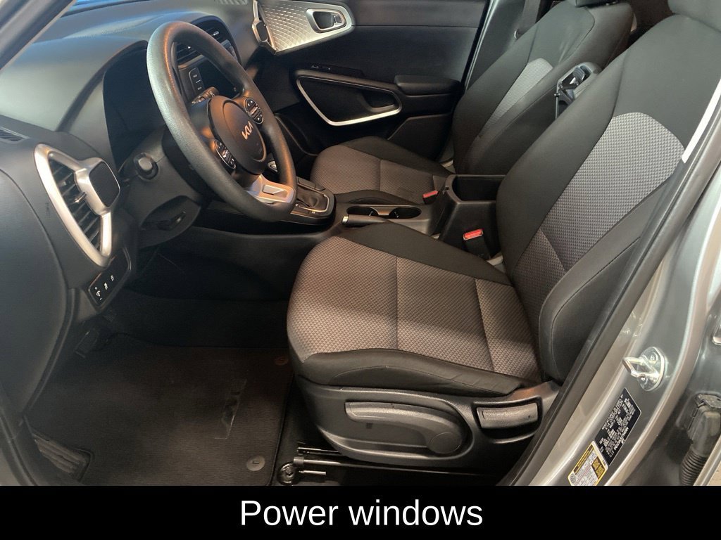 2025 Kia Soul LX - Photo 8