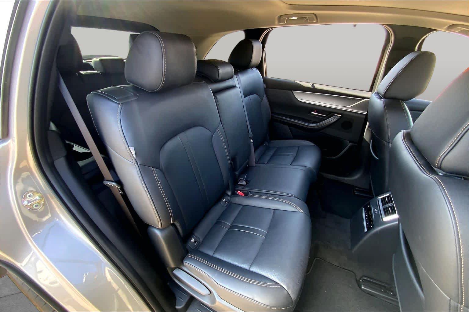 Used 2026 Platinum Quartz Mazda Premium Sport image 20
