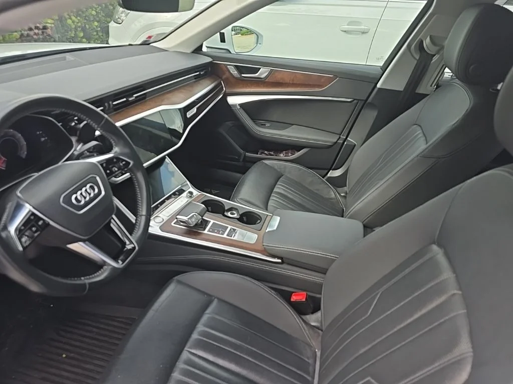 Used 2019 White Audi 3.0T Prestige image 7