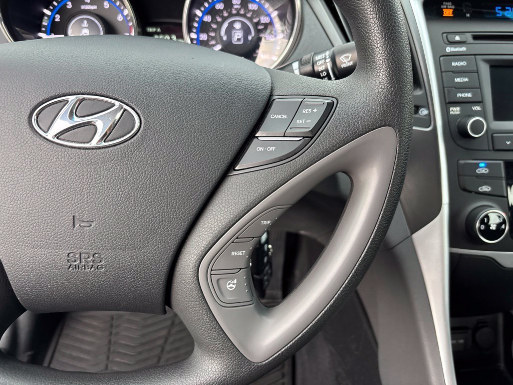 Used 2014 Blue Hyundai GLS image 17