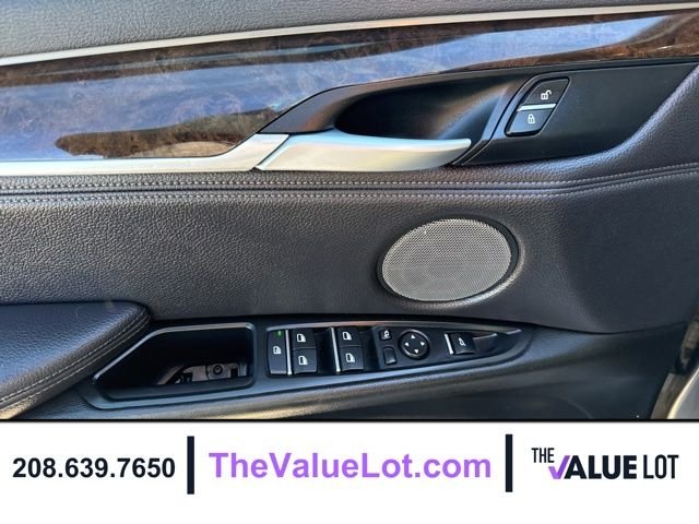 Used 2017 Gray BMW xDrive50i image 23