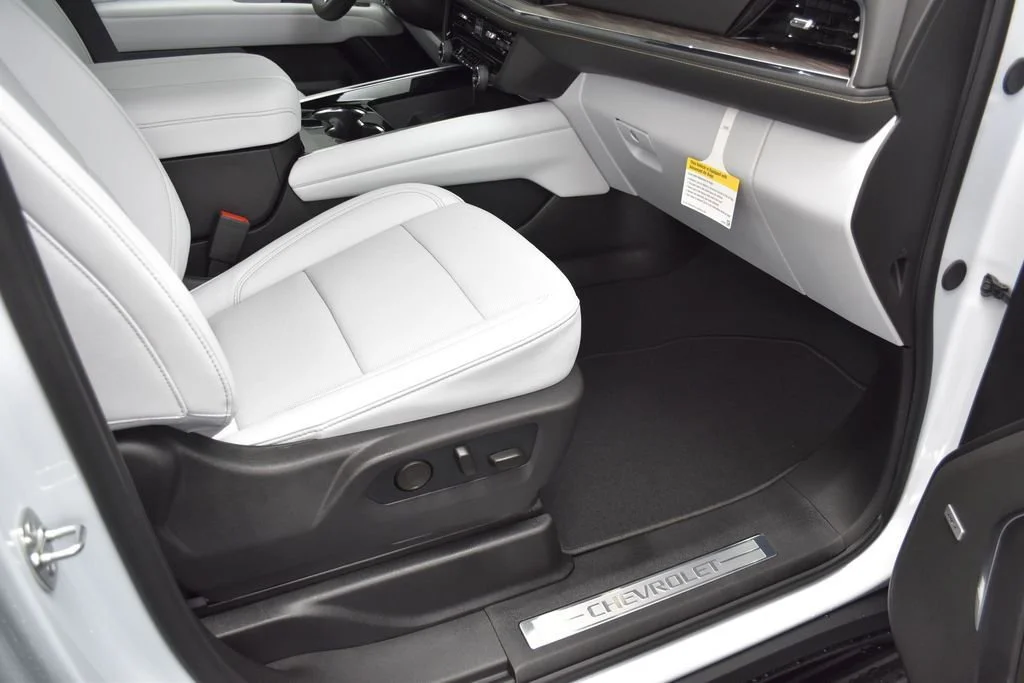 New 2026 Polar White Tricoat Chevrolet Premier image 46