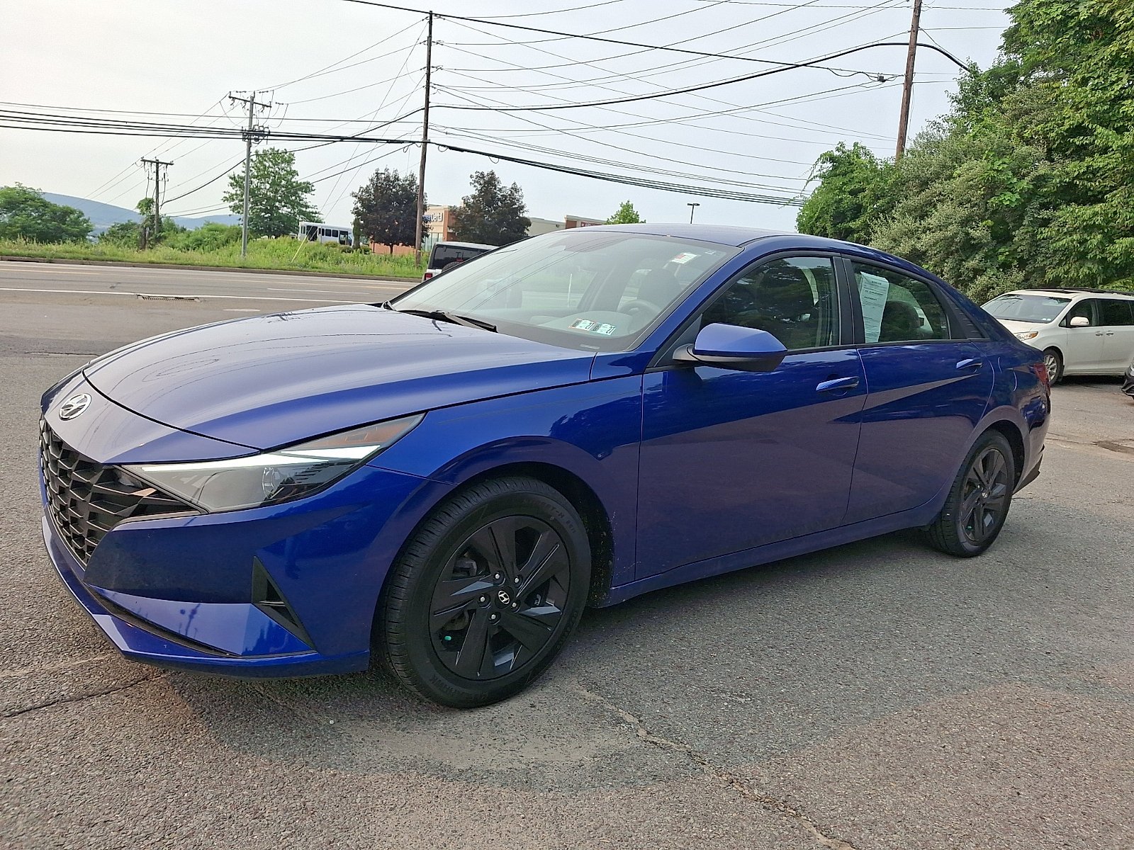 Used 2023 Intense Blue Hyundai SEL image 3