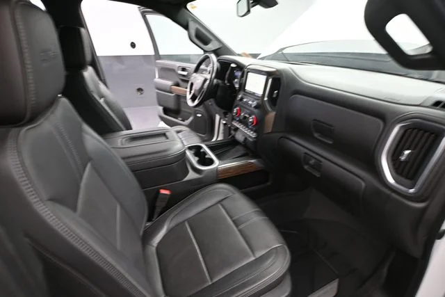 Used 2020 Beige Chevrolet High Country image 50