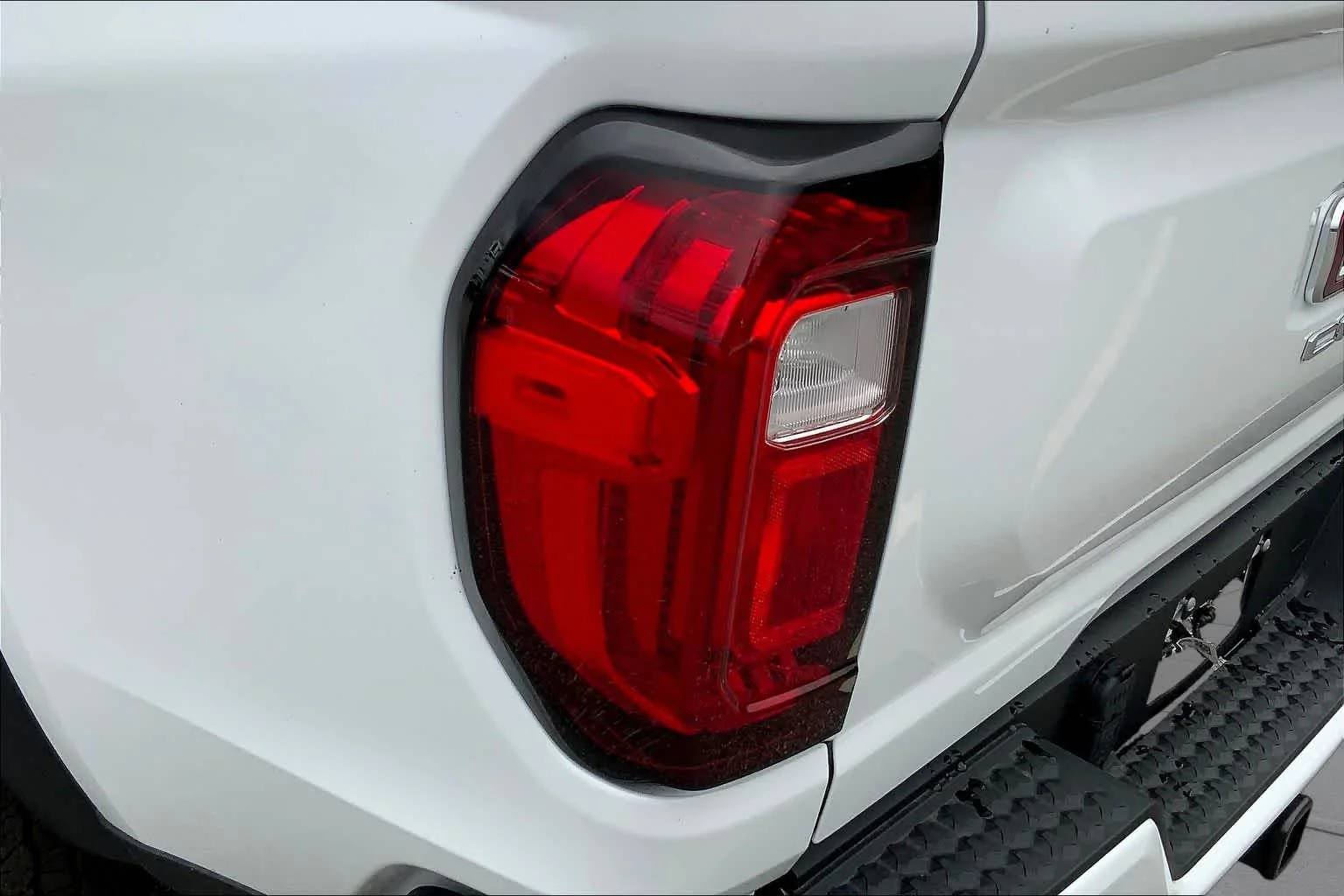New 2026 Summit White GMC 2WD Elevation image 14