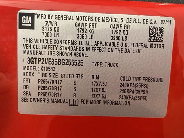 Used 2011 Red GMC SLE image 40