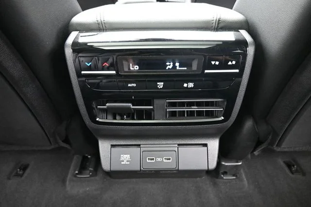 Used 2022  Acura 3.5L image 25