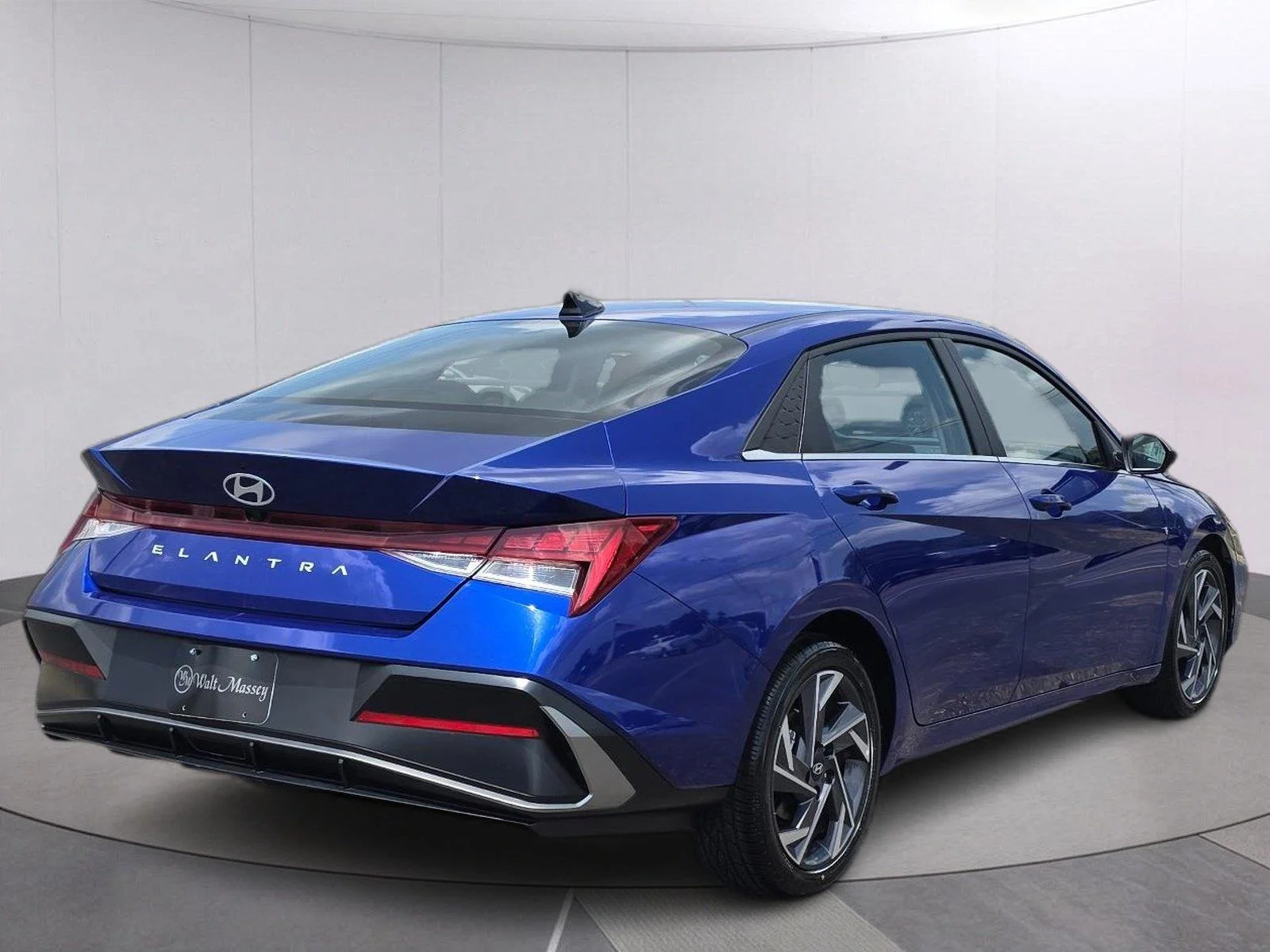 Used 2025 Intense Blue Hyundai SEL Convenience image 5