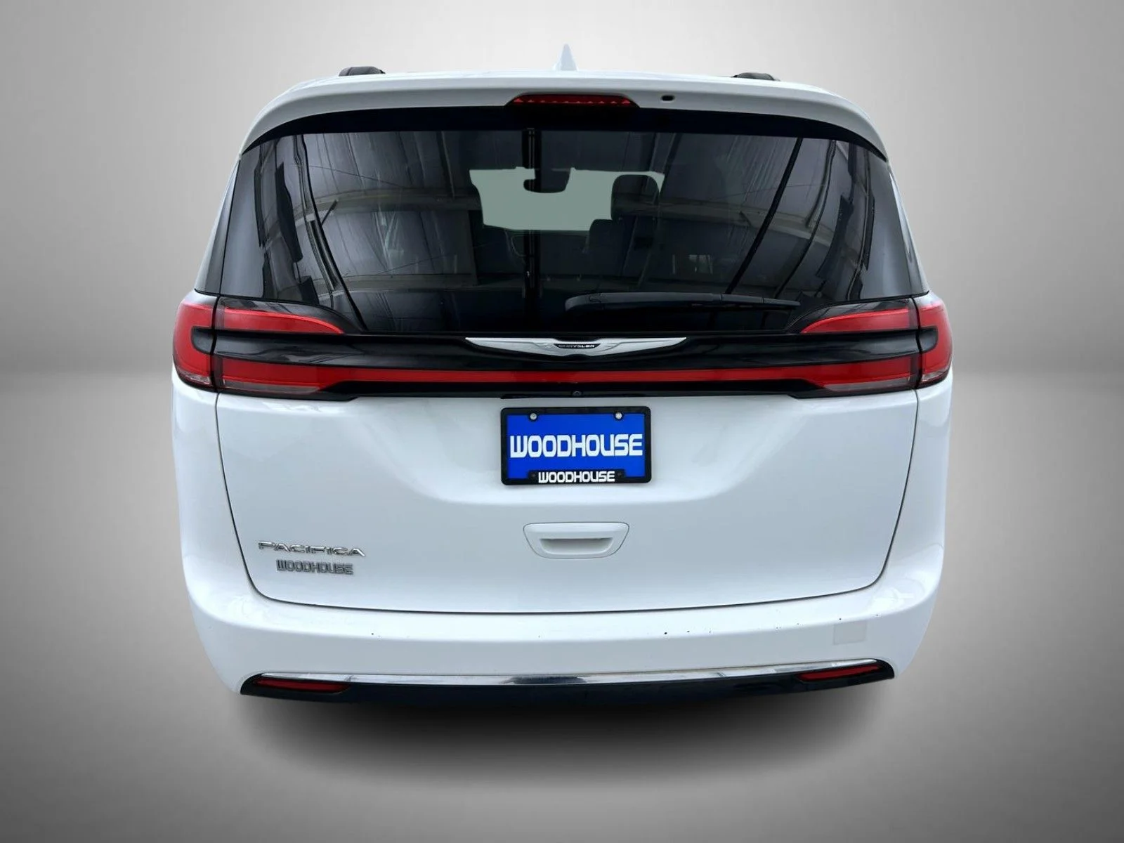 Used 2022 White Chrysler Touring L image 6