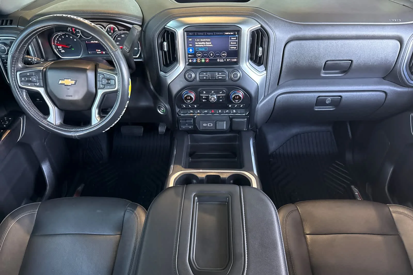 Used 2021 Summit White Chevrolet LTZ image 3