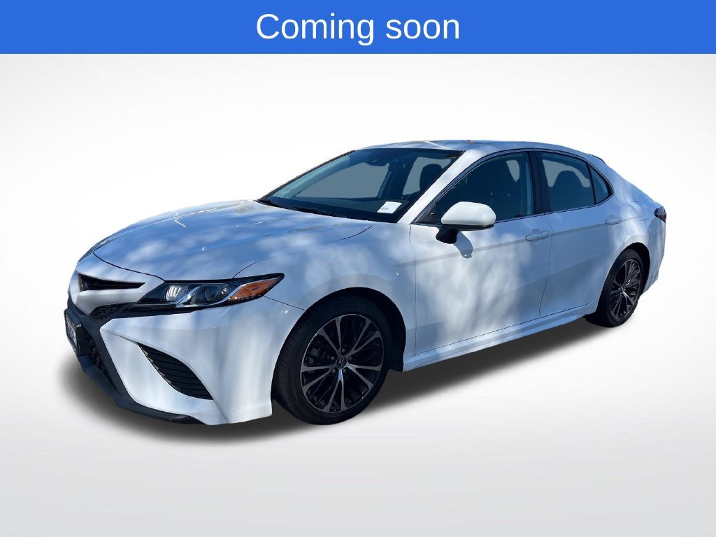 Used 2020 White Toyota SE image 1