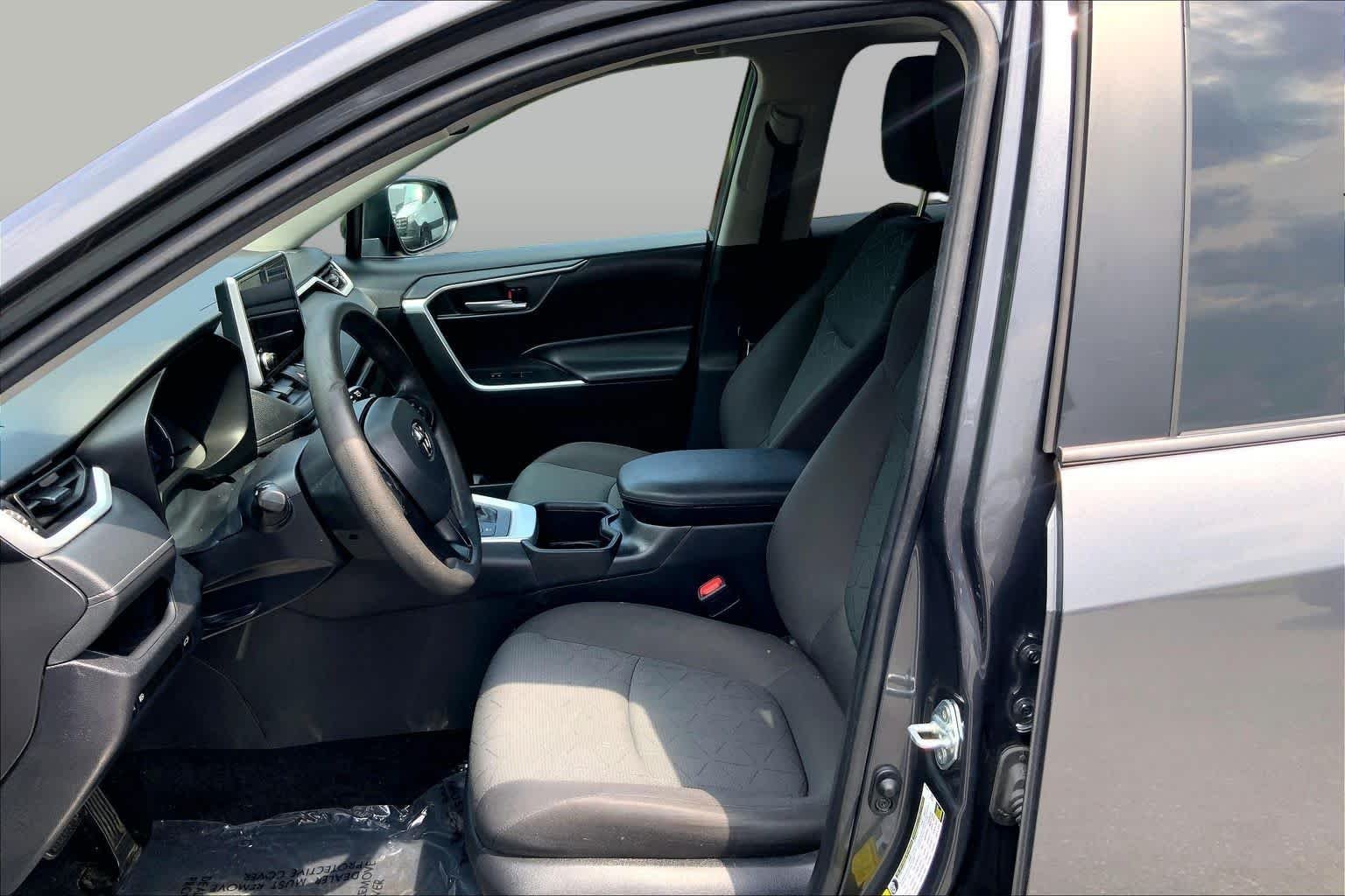 Used 2024 Magnetic Gray Metallic Toyota Hybrid XLE image 8