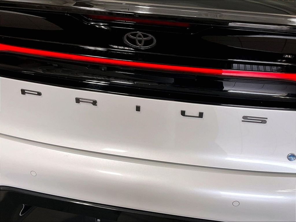 Used 2024 Beige Toyota XLE image 28