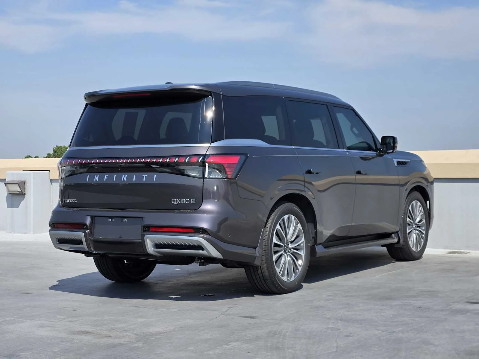 2026 INFINITI QX80 Luxe - Photo 3