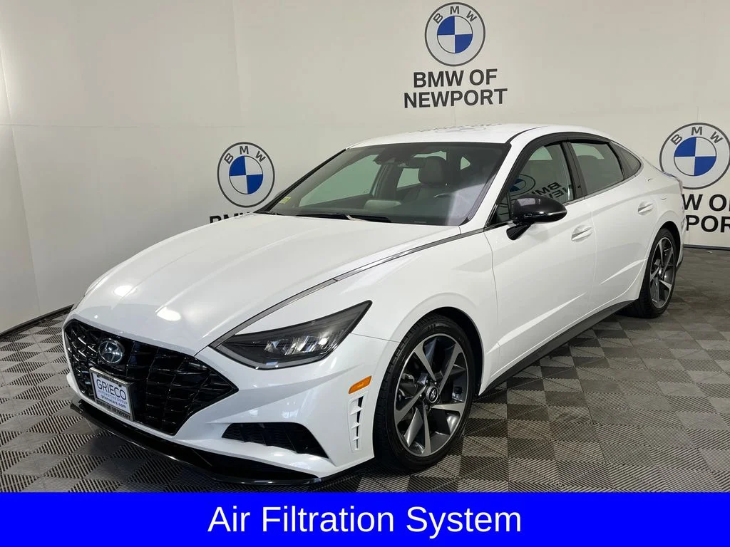 Used 2021 Gray Hyundai SEL Plus image 3