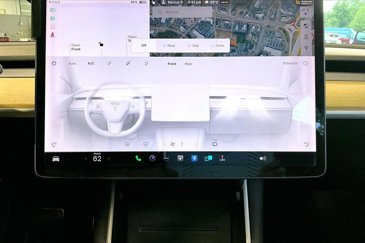 Used 2019  Tesla Long Range image 19