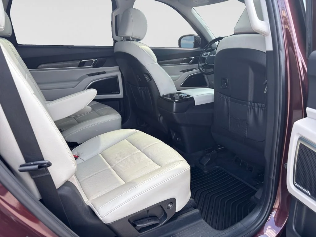 Used 2022 Purple Kia SX image 56