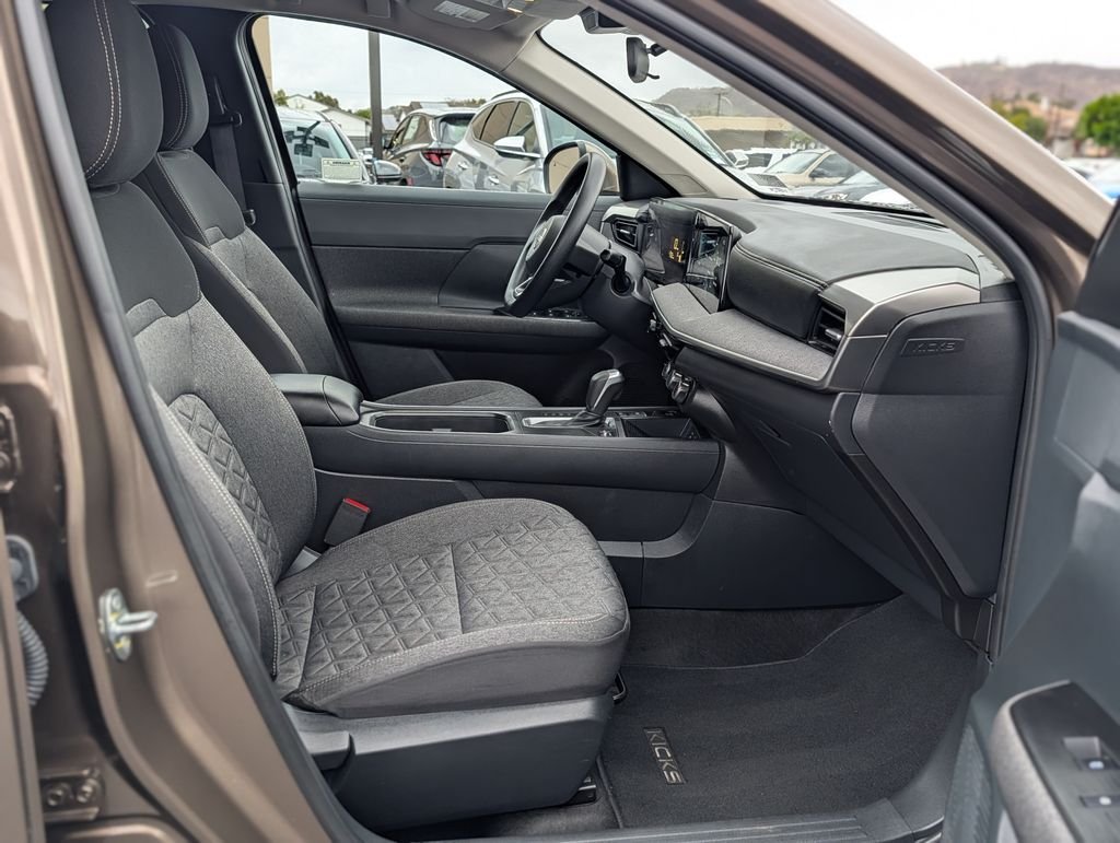 2025 Nissan Kicks SV - Photo 10