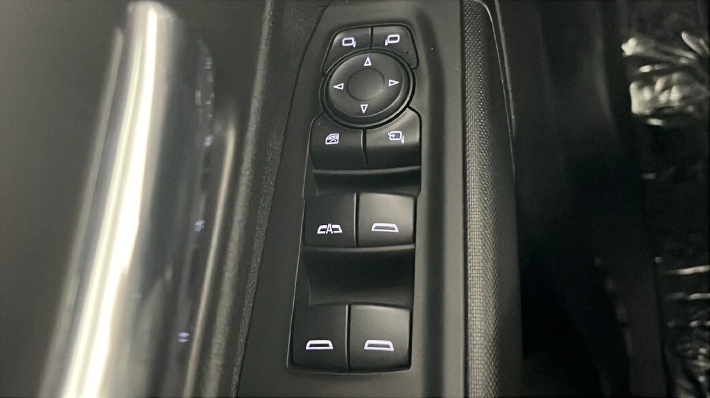 Used 2025 Black Chevrolet Custom image 24