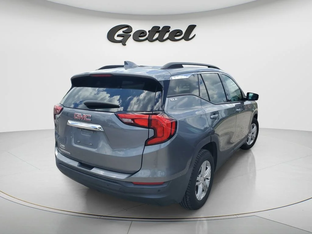 Used 2019 SATIN STEEL METALLIC GMC SLE image 4